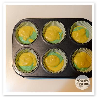 CUPCAKES DE LIMA-LIMON Y MERENGUE / MERINGUE, LIME AND LEMON CUPCAKES CUPCAKES DE LIMA-LIMON Y MERENGUE / MERINGUE, LIME AND LEMON CUPCAKES