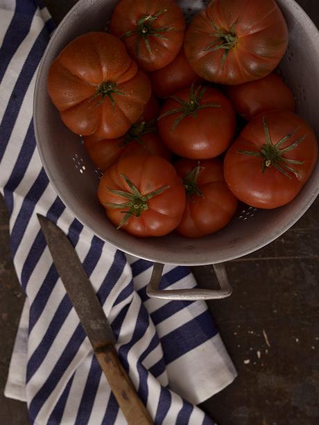 TOMATES RELLENOS DE LEGUMBRES TOMATES RELLENOS DE LEGUMBRES