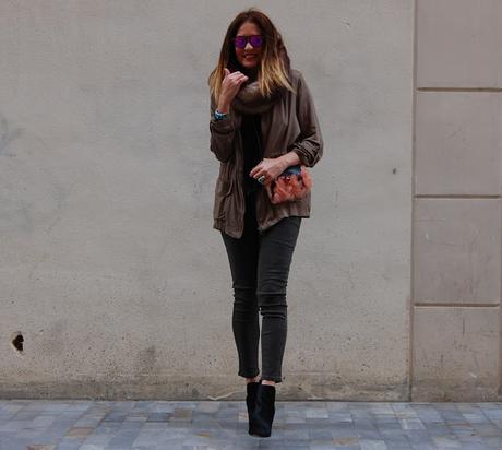 uN sPORTY cHIC dÍA y nOCHE #nOUNIFORMES uN sPORTY cHIC dÍA y nOCHE #nOUNIFORMES