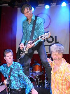 The Fleshtones de gira por España presentando su nuevo single. The Fleshtones de gira por España presentando su nuevo single.