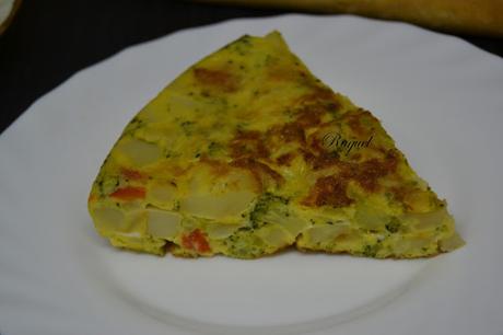 Tortilla de Patatas  Brocoli y Pimiento rojo