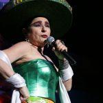 Astrid Hadad deleita a pueblo potosino Astrid Hadad deleita a pueblo potosino