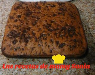 BIZCOCHO CON TROCITOS DE CHOCOLATE EN THERMOMIX BIZCOCHO CON TROCITOS DE CHOCOLATE EN THERMOMIX