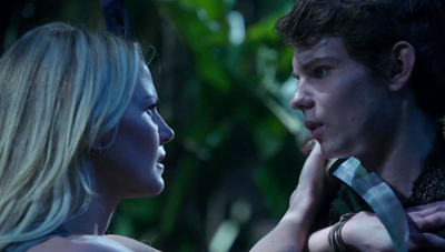 Emma (Jennifer Morrison) y Peter Pan (Robbie Kay)