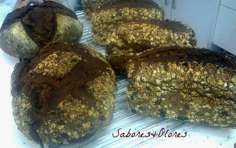 PAN NEGRO ALEMAN ..... MIS DOS VERSIONES . PAN NEGRO ALEMAN ..... MIS DOS VERSIONES .