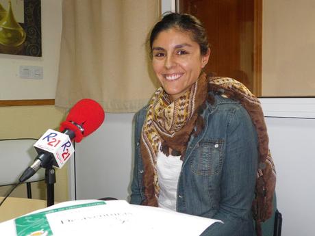 Charla con Samanta Aretina ante su viaje a la isla de Lesbos Charla con Samanta Aretina ante su viaje a la isla de Lesbos