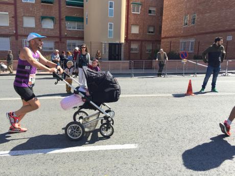 Medio maratón de Murcia. La familia sobre ruedas:

Carritos de...