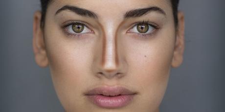 Truco de maquillaje para afinar nariz ¡Es súper fácil! Truco de maquillaje para afinar nariz ¡Es súper fácil!