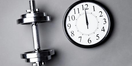 ¿Cuánto tiempo debe durar mi entrenamiento? duracion-entrenamiento-710x355