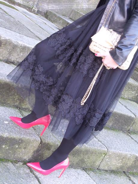 Hada skirt + Red shoes