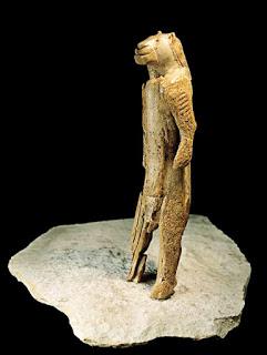 32.000 Años de antiguedad Narasimha hombre-león estatua encontrada en Alemania