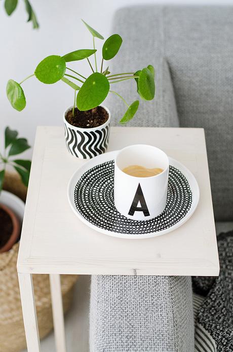 DIY: Mesa bandeja auxiliar para el sofá DIY: Mesa bandeja auxiliar para el sofá