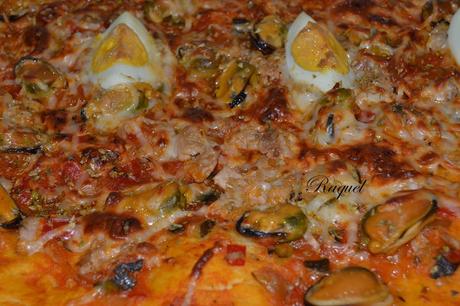 Pizza Marinera con Samfaina y Huevo Duro Pizza Marinera con Samfaina y Huevo Duro