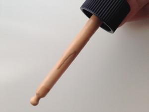 base de maquillaje studio waterweight de MAC dosificador base water weight