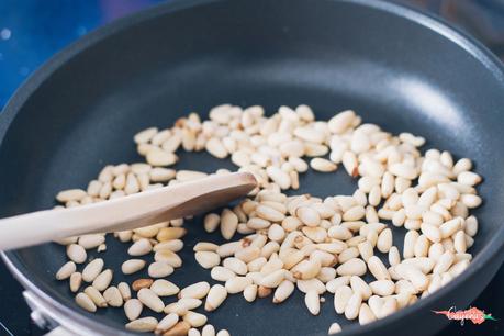 HACK: Tortellini de queso, espinacas y piñones. HACK: Tortellini de queso, espinacas y piñones.