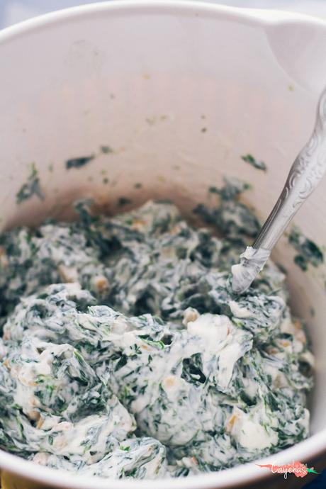 HACK: Tortellini de queso, espinacas y piñones. HACK: Tortellini de queso, espinacas y piñones.