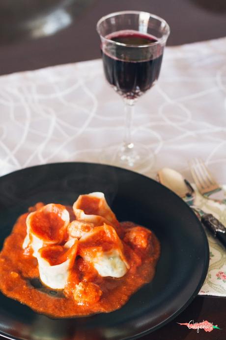 HACK: Tortellini de queso, espinacas y piñones. HACK: Tortellini de queso, espinacas y piñones.