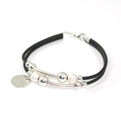 Originales pulseras con perlas y plata