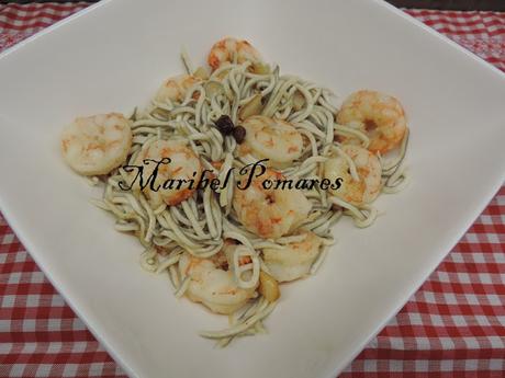 Anguriñas con gambones al ajillo. Anguriñas con gambones al ajillo.