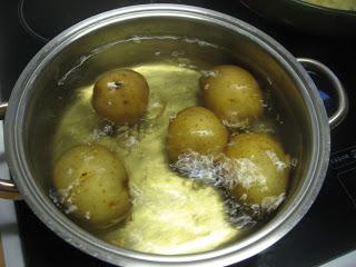 BUÑUELOS DE BACALAO, PASO A PASO