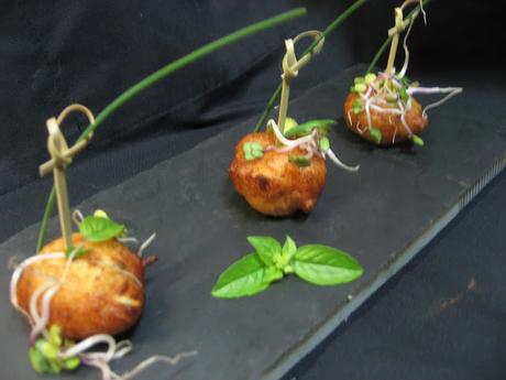 BUÑUELOS DE BACALAO, PASO A PASO