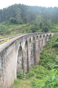 El puente de los nueve arcos