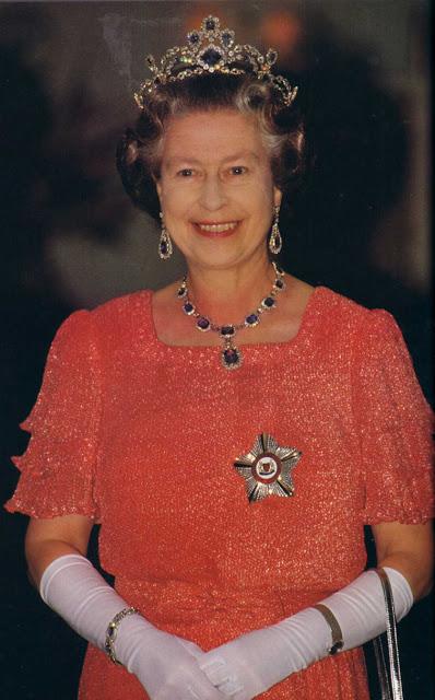 Tiara de Zafiros - Casa Real de Reino Unido