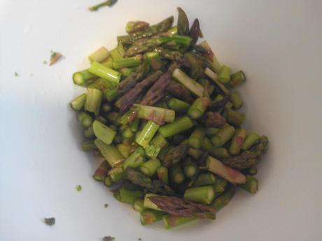 Ensaladilla campera tibia esparragos