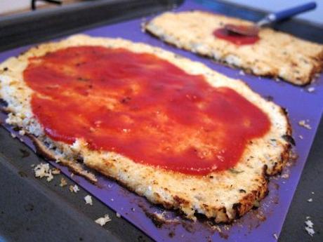 Pizza con base de coliflor sin glutén (#ColorYSabor) pizza-con-base-de-coliflor-06