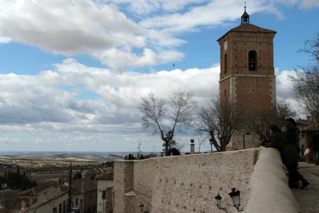 Chinchón: la escapada perfecta desde Madrid torreRelojChinchon