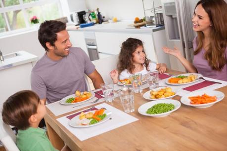 Beneficios de comer y cenar en familia