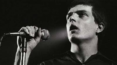 Ian Curtis: El que luchaba con su sombra Ian Curtis: El que luchaba con su sombra