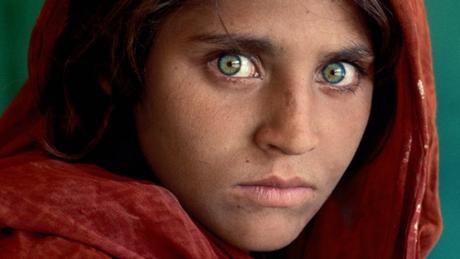 STEVE MCCURRY: UNA HISTORIA DETRÁS DE CADA IMAGEN STEVE MCCURRY: UNA HISTORIA DETRÁS DE CADA IMAGEN