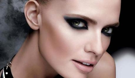 Tendencias de maquillaje para esta primavera-verano 2016 Pintarse-los-ojos-en-negro-y-azul-intenso.-Tendencias-2016-en-maquillaje-