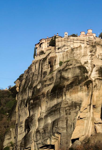 Meteora, monasterios colgados y vida más allá de las nubes