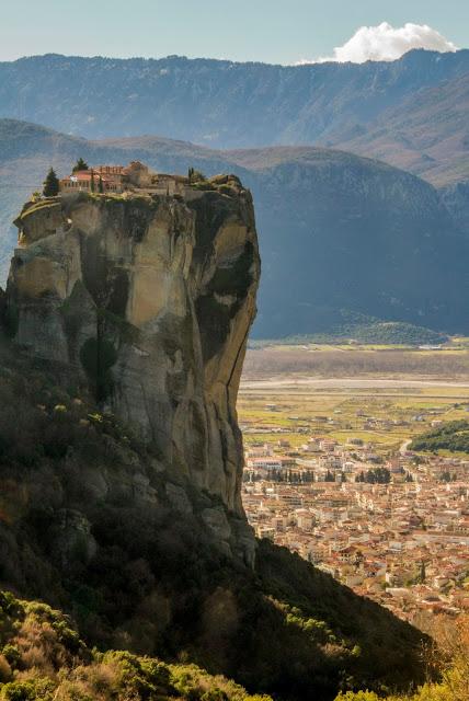 Meteora, monasterios colgados y vida más allá de las nubes