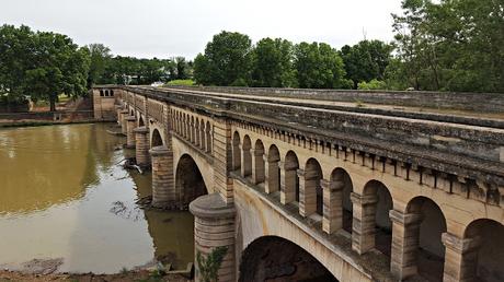 El Canal de Midi y sus esclusas. Visita de Béziers y Castelnaudary El Canal de Midi y sus esclusas. Visita de Béziers y Castelnaudary