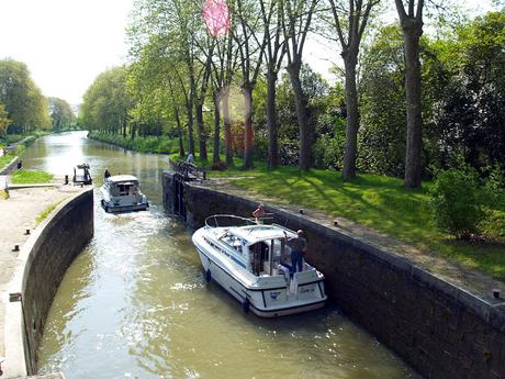 El Canal de Midi y sus esclusas. Visita de Béziers y Castelnaudary El Canal de Midi y sus esclusas. Visita de Béziers y Castelnaudary