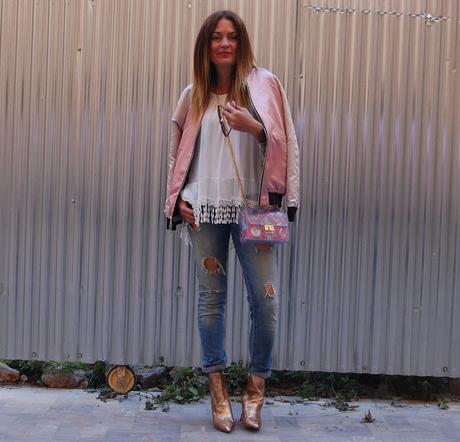 bOMBER + bOHO + cHANELERO + gOLD #nOUNIFORMES bOMBER + bOHO + cHANELERO + gOLD #nOUNIFORMES