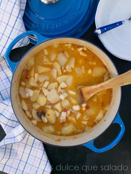 Guiso de patatas con jibia Guiso de patatas con jibia