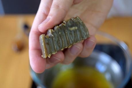 ingrediente cera en bloque para la crema casera para las cicatrices Crema para cicatrices, heridas y cortes