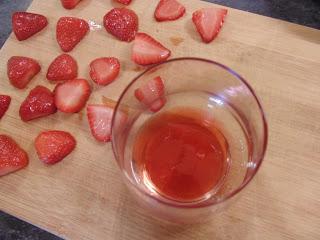 Panna cotta de fresas caramelizadas