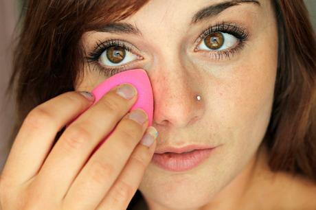 Consejos para maquillar la piel grasa con espinillas y acné Consejos para maquillar la piel grasa con espinillas y acné