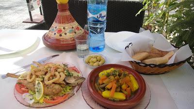 VISITA AL NORTE DE MARRUECOS (II). DE FEZ A MEKNES.Vista ...