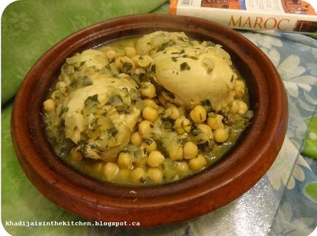 TAJINE AU POULET ET AUX POIS CHICHES / CHICKEN TAGINE WITH CHICKPEAS / TAJINE DE POLLO CON GARBANZOS / طاجين الدجاج و الحمص TAJINE AU POULET ET AUX POIS CHICHES / CHICKEN TAGINE WITH CHICKPEAS / TAJINE DE POLLO CON GARBANZOS / طاجين الدجاج و الحمص