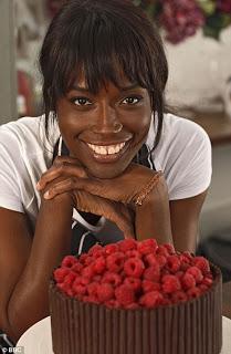 Mousse de chocolate blanco con crème fraîche y jengibre confitado Mousse de chocolate blanco con crème fraîche y jengibre confitado