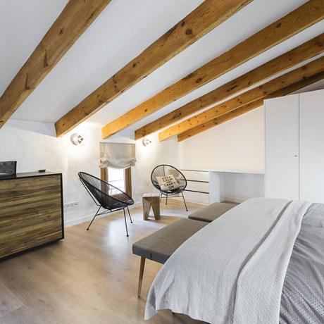 dormitorio-actual-moderno-homify Casa Pollensa DB : Dormitorios de estilo moderno de ISLABAU constructora