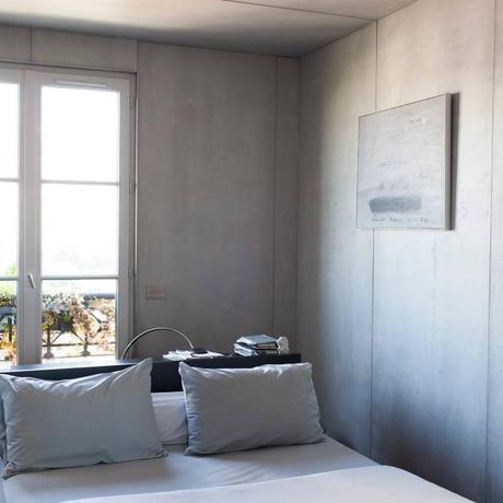 dormitorio-actual-moderno-homify Concrete Flat : Dormitorios de estilo moderno de Concrete LCDA