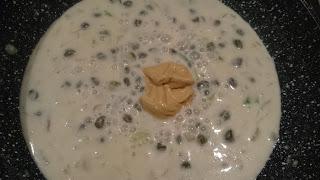 SOLOMILLOS DE SALMÓN CON SALSA DE MOSTAZA Y ALCAPARRAS SOLOMILLOS DE SALMÓN CON SALSA DE MOSTAZA Y ALCAPARRAS