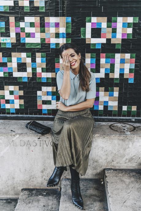 TOKYO Collage_Vintage_Reiss-Pleated_Skirt-Blue_Shirt-Palais_de_Tokyo-8